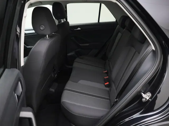Volkswagen T-Roc 1.0TSI/116PK Life 2025 Benzine 17