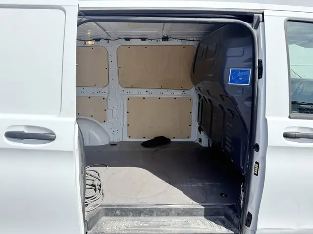 Mercedes-Benz eVito 111 2020 Elektrisch 10