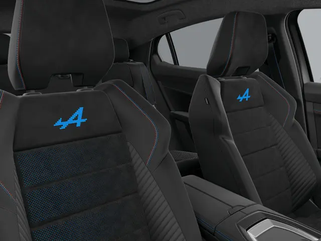 Renault Rafale atelier Alpine 2025 Hybride Benzine 15