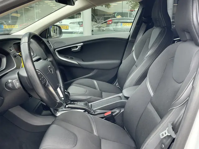 Volvo V40 1.5 T2 Polar+ 2018 Benzine 13