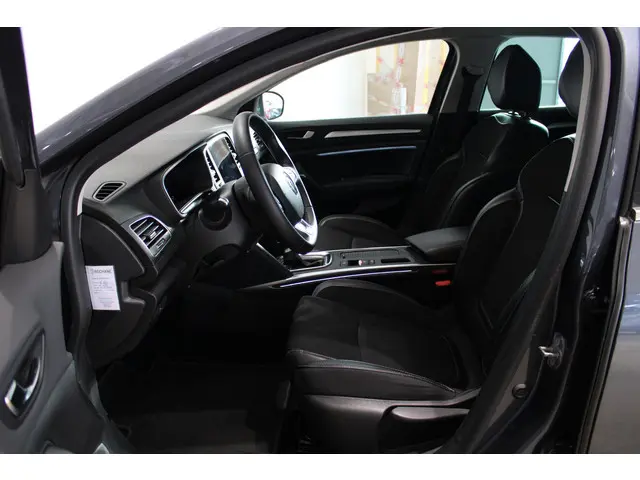 Renault Mégane Estate 1.3 TCe 140 Techno 2023 Benzine 31