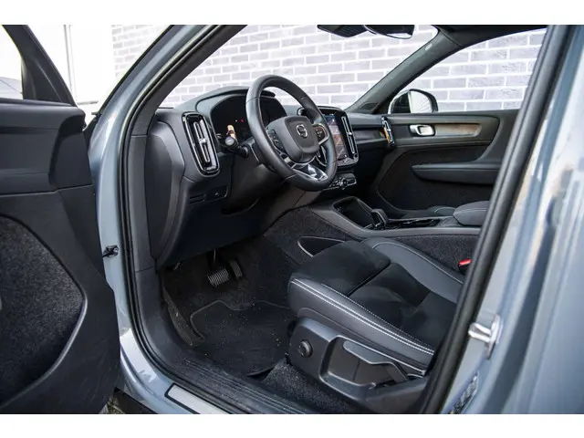 Volvo XC40 Recharge Plus 70 kWh 2022 Elektrisch 16