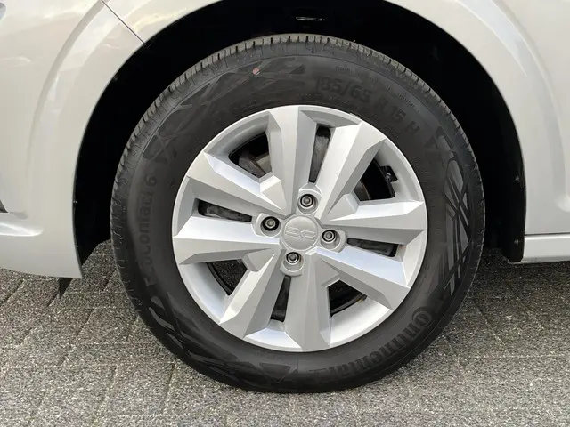 Dacia Sandero 1.0 TCe 90 Expression 2023 Benzine 28