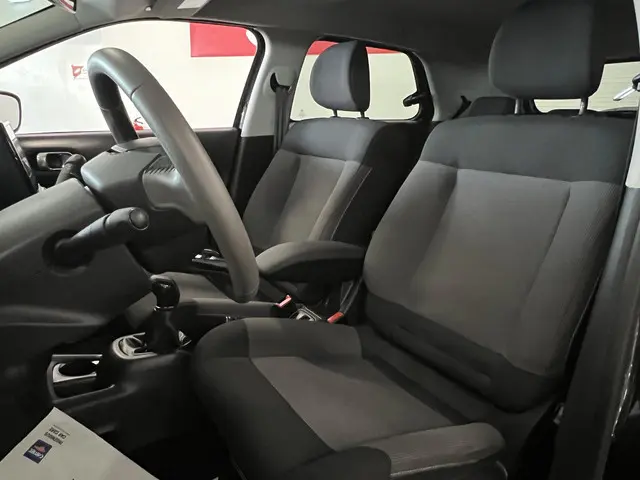 Citroën C4 Cactus 1.2 PureTech Shine 2018 Benzine 11