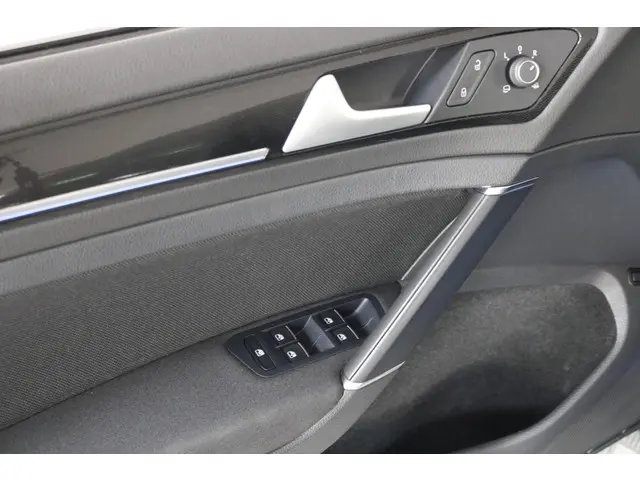 Volkswagen Golf 1.4 TSI GTE 2015 Hybride Benzine 16