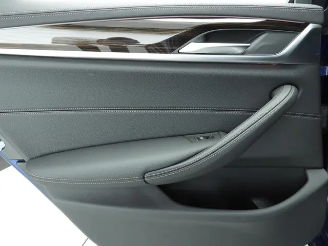 BMW 5 Serie Sedan 520i 2021 Benzine 17