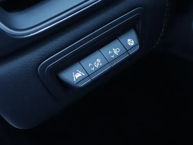 Renault Captur 1.3 mild hybrid 160 iconic 2023 Benzine 26