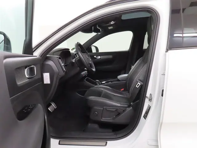 Volvo XC40 1.5 T5 Recharge R-Design 2021 Hybride Benzine 6