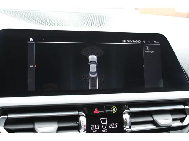 BMW 3 Serie 320i Executive Edition 2020 Benzine 20