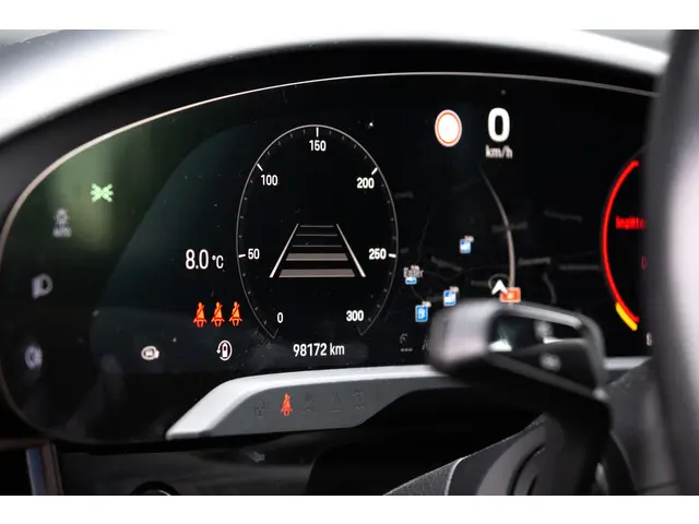 Porsche Taycan 4S Performance 84 kWh 2022 Elektrisch 26