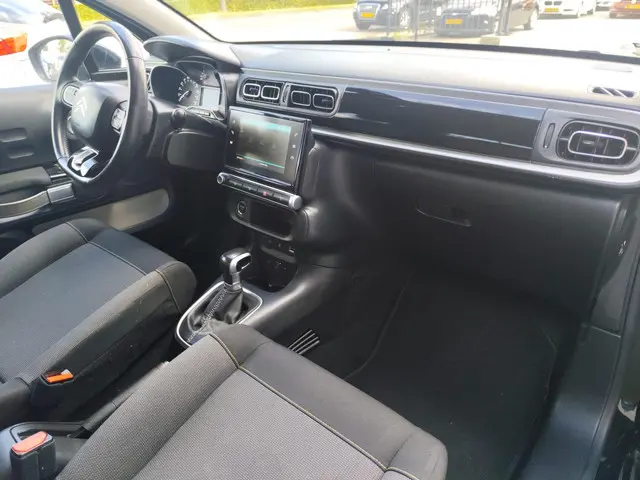 Citroën C3 1.2 PureTech S&S Shine |automaat| 2017 Benzine 14