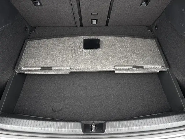 Volkswagen ID.3 First Max 58 kWh 2020 Elektrisch 36