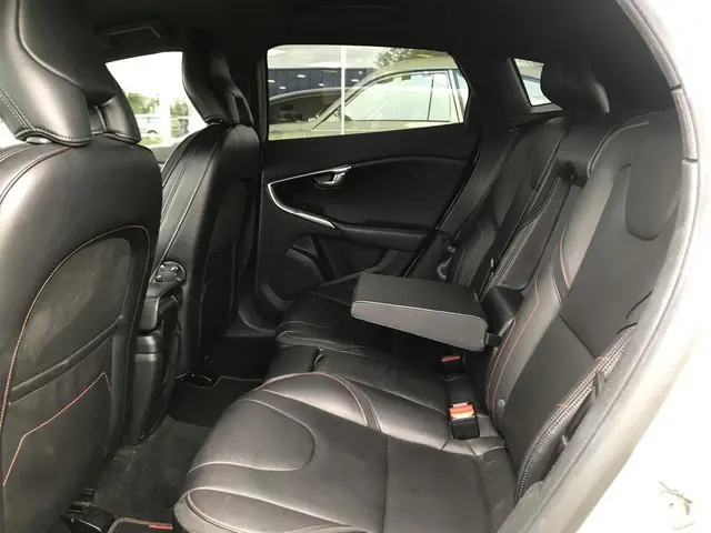 Volvo V40 1.5 T2 Ocean Race Automaat 2016 Benzine 8
