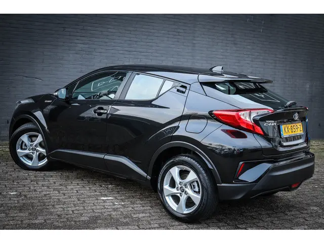 Toyota C-HR 3