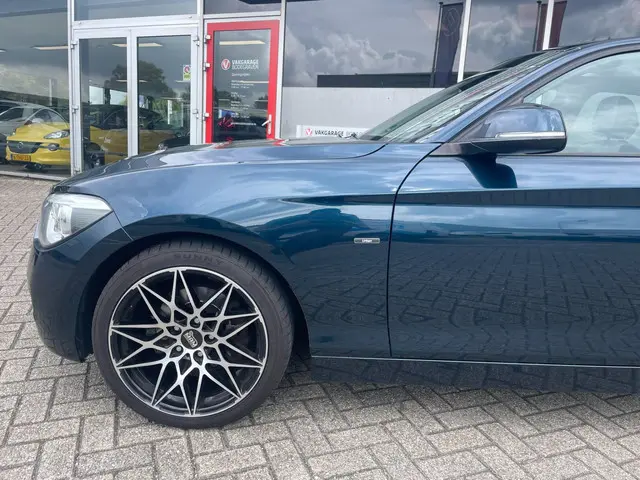 BMW 1 Serie 118i High Executive 2013 Benzine 23