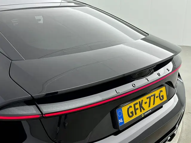 Lotus Emeya S 102kWh/613pk 2024 Elektrisch 9