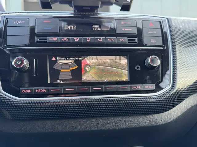 Volkswagen up! 1.0 BMT 60pk move up! 2021 Benzine 24