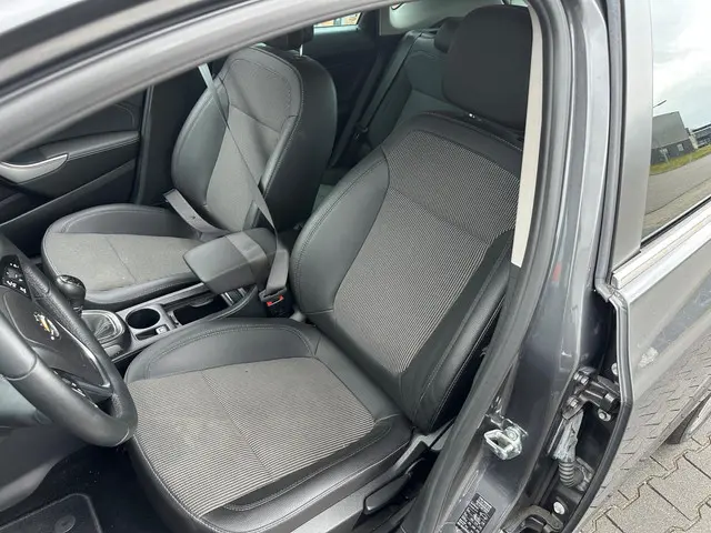 Opel Astra 1.4 Turbo Anniversary Edition 2012 Benzine 10