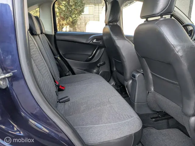Citroën C3 1.2 PureTech Collection 2016 Benzine 10