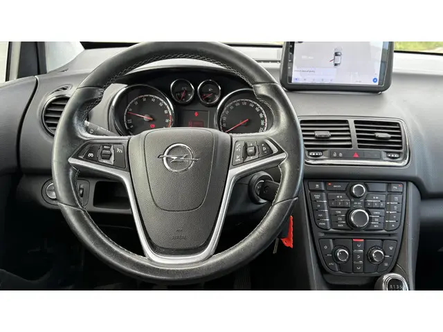 Opel Meriva 1.4 Turbo Berlin 2014 Benzine 8