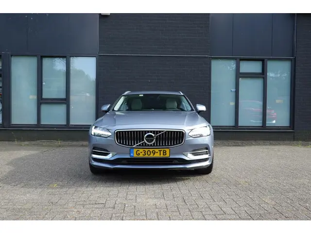 Volvo V90 2.0 T8 AWD Inscription 2018 Hybride Benzine 2