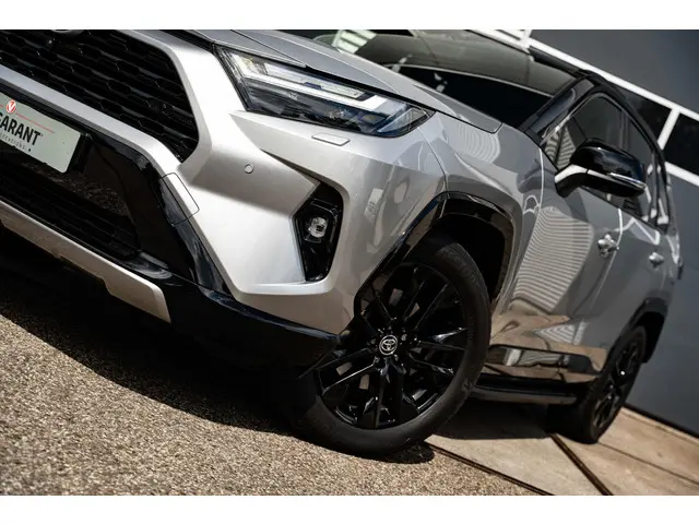 Toyota RAV4 2.5 HEV AWD Bi-Tone 2023 Hybride Benzine 17