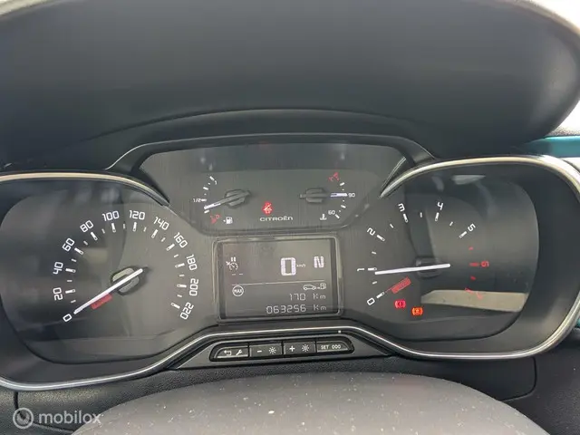 Citroën C3 1.2 PureTech Shine Automaat 2020 Benzine 23