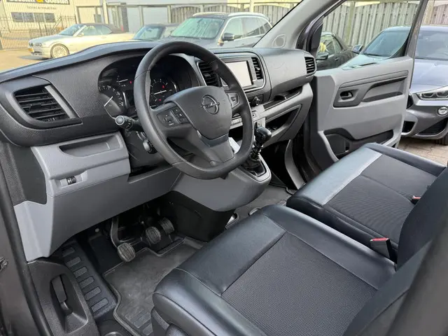 Opel Vivaro 2.0 CDTI L2H1 Selection 2021 Diesel 2