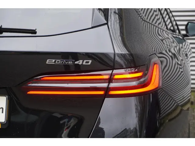 BMW i5 Touring eDrive40 2026 Elektrisch 22
