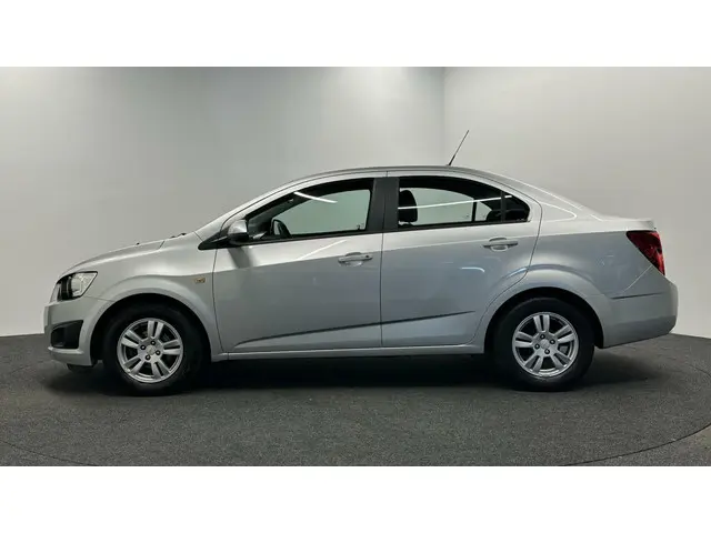 Chevrolet Aveo 1.4 LT S/S AUTOMAAT 2012 Benzine 8