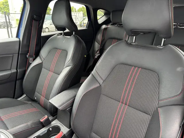 Renault Captur 1.3 mild hybrid 160 R.S. Line 2023 Benzine 28