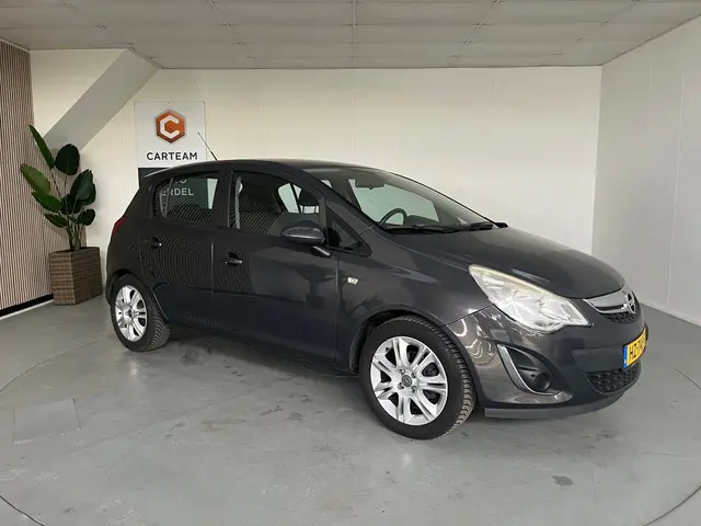 Opel Corsa 1.2-16V Berlin Airco, LMV, 5 deurs 2013 Benzine 8