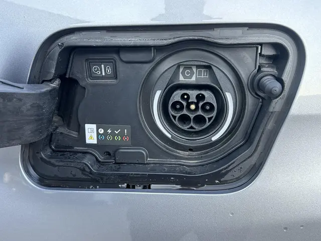 Peugeot 3008 1.6 HYbrid 225 GT 2022 Hybride Benzine 10