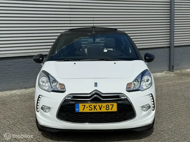 Citroën DS3 Cabrio 1.2 VTi So Chic 2013 Benzine 3