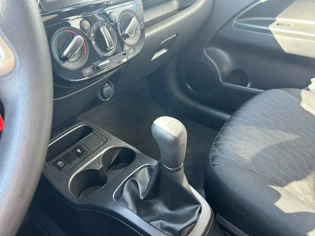 Mitsubishi Space Star 1.2 Connect+ 2023 Benzine 13