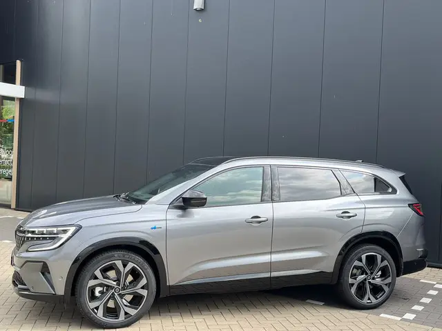 Renault Espace esprit Alpine 2025 Hybride Benzine 6