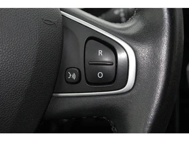 Renault Clio 0.9 TCe Limited 90 pk 2017 Benzine 23