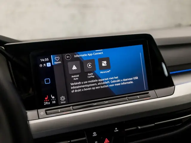 Volkswagen Golf 1.0 TSI Sport 2021 Benzine 31