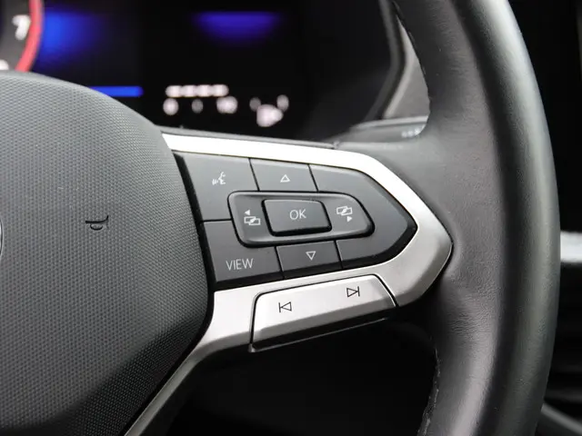 Volkswagen T-Cross 1.0 TSI Life Edition 2025 Benzine 25