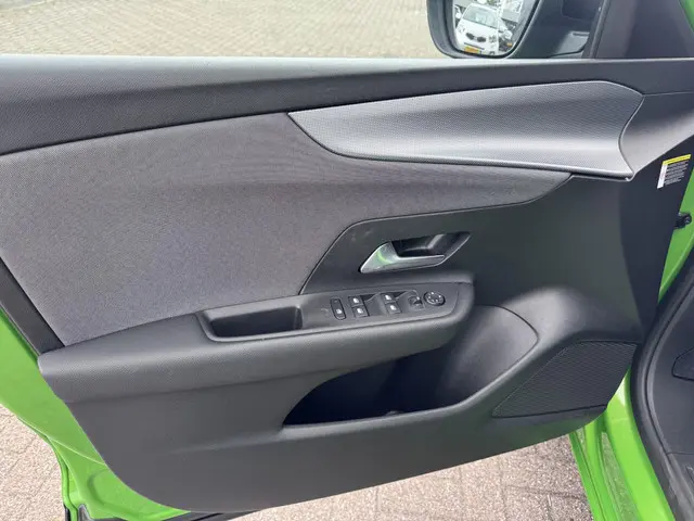 Opel Mokka 1.2 Turbo Elegance 2022 Benzine 12