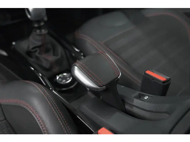 Peugeot 2008 PureTech 130 GT-Line 2019 Benzine 40