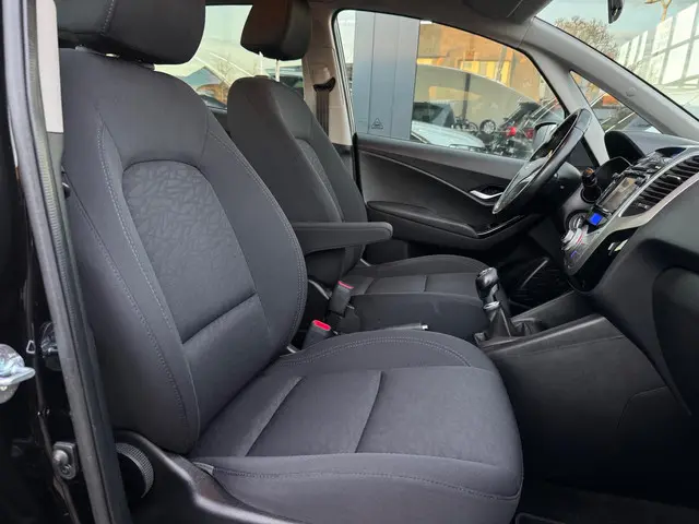 Hyundai ix20 1.4i Go! Camera| Trekhaak 2015 Benzine 19