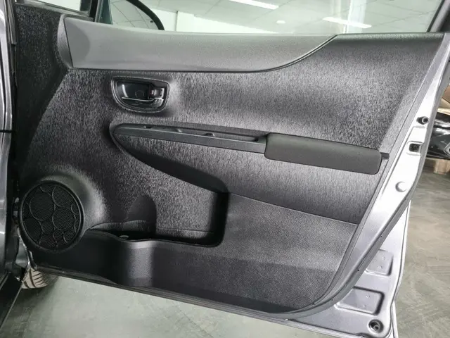 Toyota Yaris 1.3 VVT-i Style / Trekhaak / Airco 2013 Benzine 18