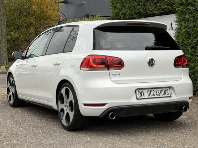 Volkswagen Golf 2.0 GTI 2012 Benzine 8