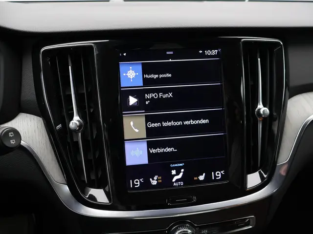 Volvo V60 Cross Country 2.0 B5 AWD Pro 2020 Benzine 11