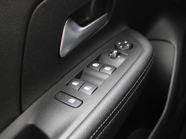 Opel Mokka 1.2 Turbo Ultimate 2024 Benzine 19