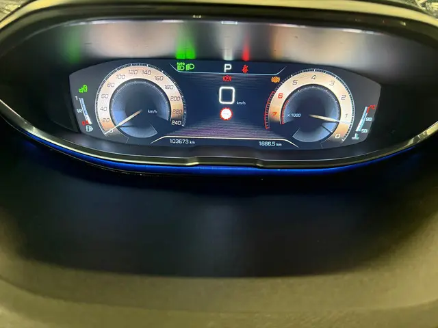 Peugeot 5008 1.6 e-THP GT-Line - 7 personen 2018 Benzine 75