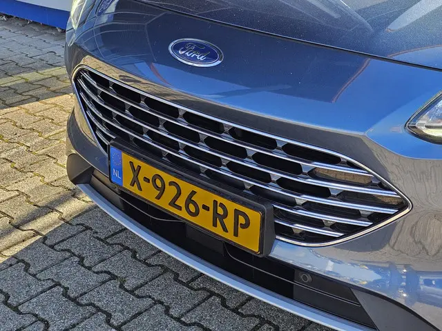 Ford Kuga 2.5 PHEV Titanium 2020 Hybride Benzine 30