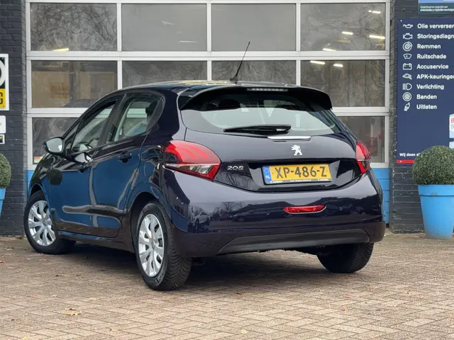 Peugeot 208 3