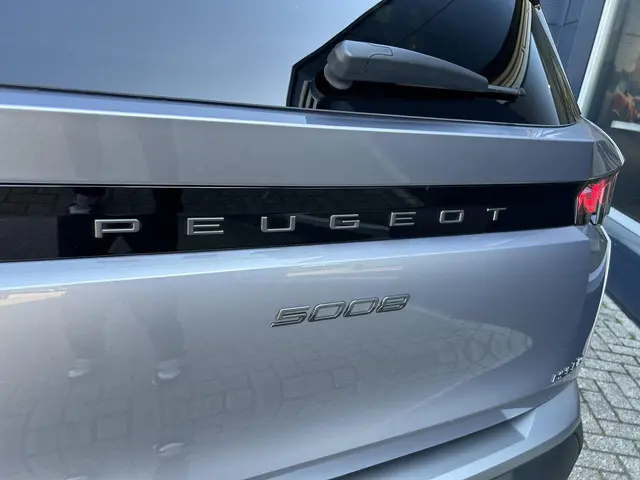 Peugeot 5008 1.2 Hybrid 145 GT 2025 Hybride Benzine 19